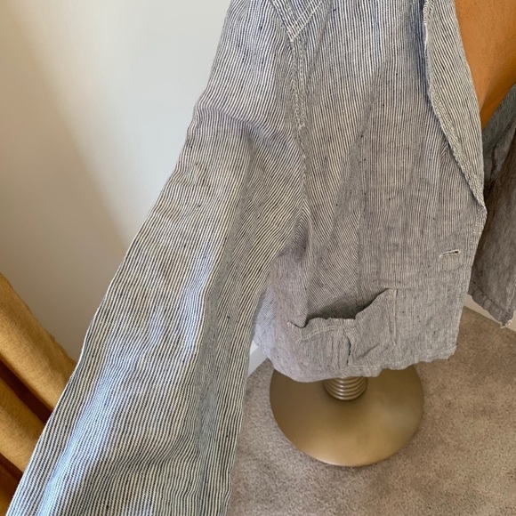 Caslon Linen Blazer - Picture 7 of 10